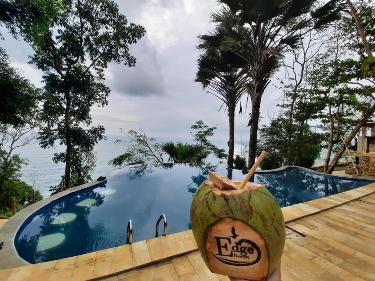 Edge Resort, Yogyakarta Parangtritis Exteriör bild